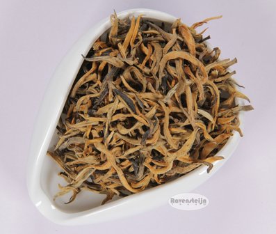 China Yunnan Golden Bud Mao Feng