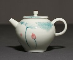 Teapot Lotus Hand Painted Porcelain 150ml